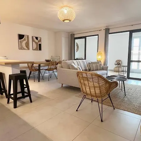 D24 La Clé T3 - Parking - Clim - Modernité à Apartamento Bonifacio (Corsica)